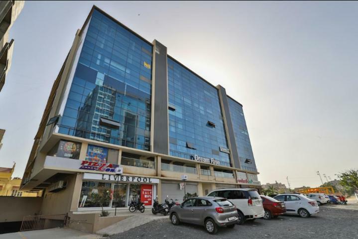 Hotel Pathik Villa Ahmedabad Buitenkant foto