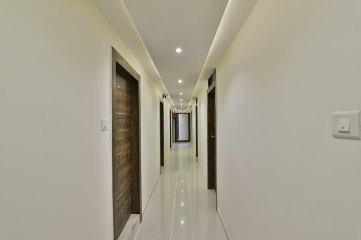 Hotel Pathik Villa Ahmedabad Buitenkant foto